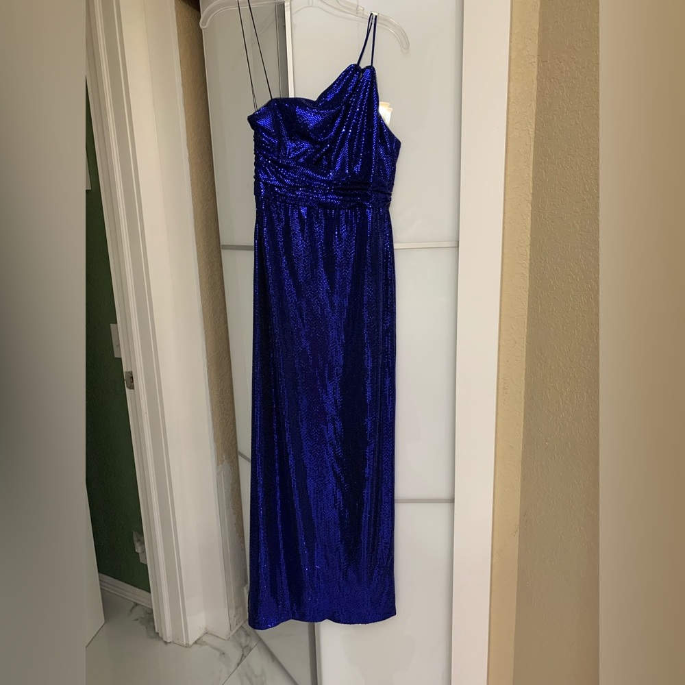Beautiful one shoulder dress by Aidan Mattox. Bought at Saks Fifth for $220.